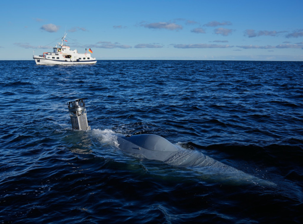 Ukrinform: Ukrajinski dronovi uništili rusku podmornicu Varšavjanka