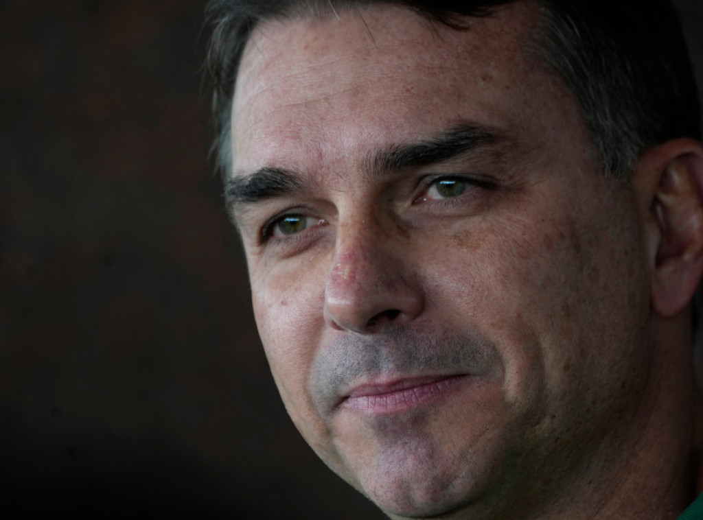 Bolsonarov tim odbrane traži da on bude hitno operisan