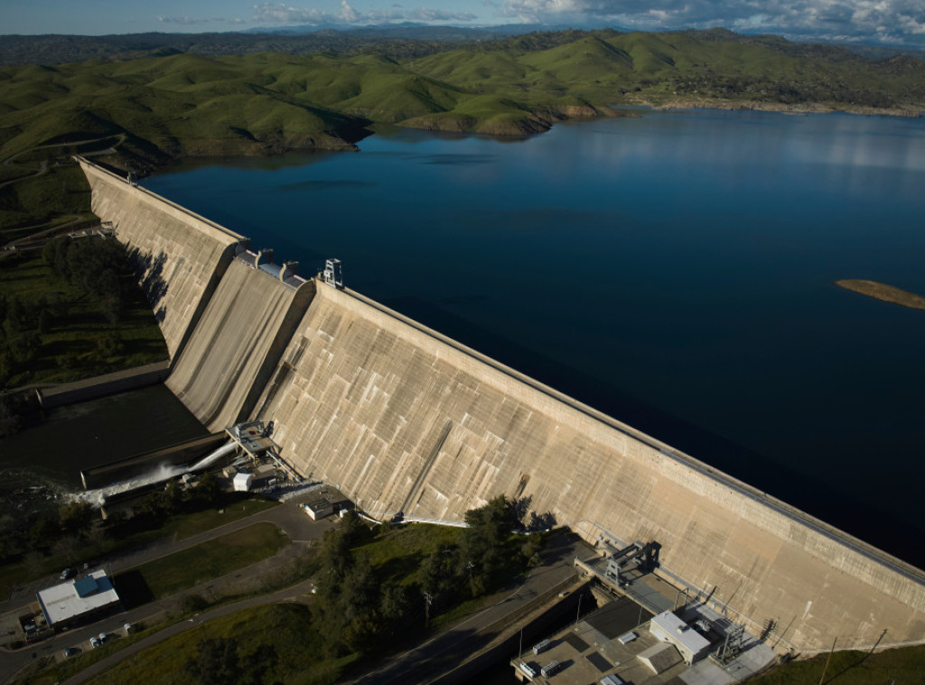 Evakuacije naređene u tri predgrađa južnog Sijetla nakon popuštanja brane