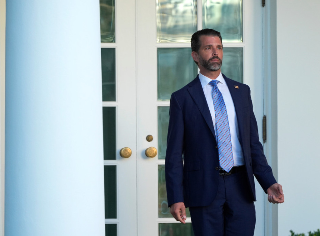 Trampov sin objavio veridbu s manekenkom Betinom Anderson