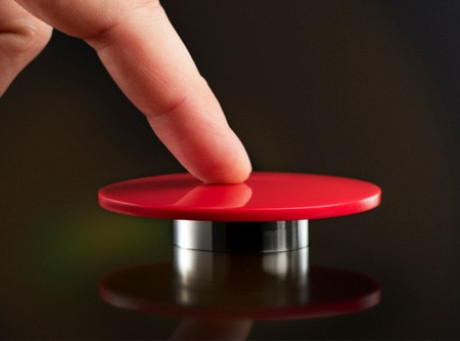 Kula Monparnas i više institucija u Parizu evakuisano zbog pretnje bombama