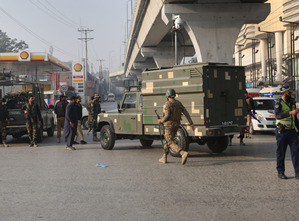 Policajac i civil ubijeni u napadu na severozapadu Pakistana