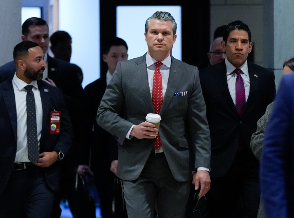 Hegset: Trenutno ne planiramo da objavimo video-snimak napada na plovilo s drogom