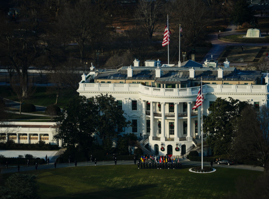 Trampova administracija proširuje zabranu putovanja u SAD na još pet zemalja