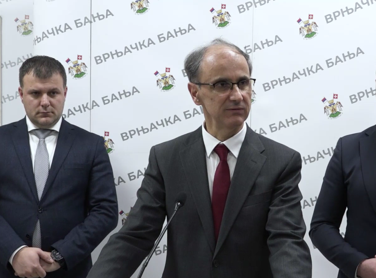 Premijer Macut: Infrastrukturni projekti i normalizacija obrazovanja najveći uspesi moje Vlade