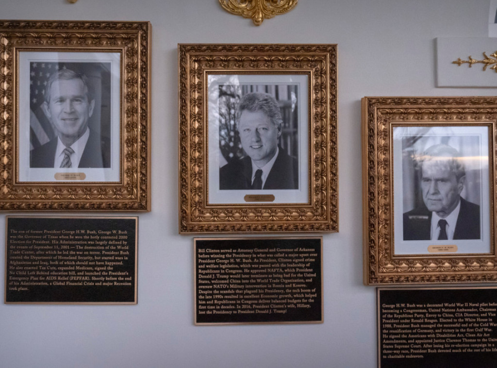 Nove ploče na Trampovoj "Predsedničkoj stazi slavnih" pune oštrih opisa prethodnika