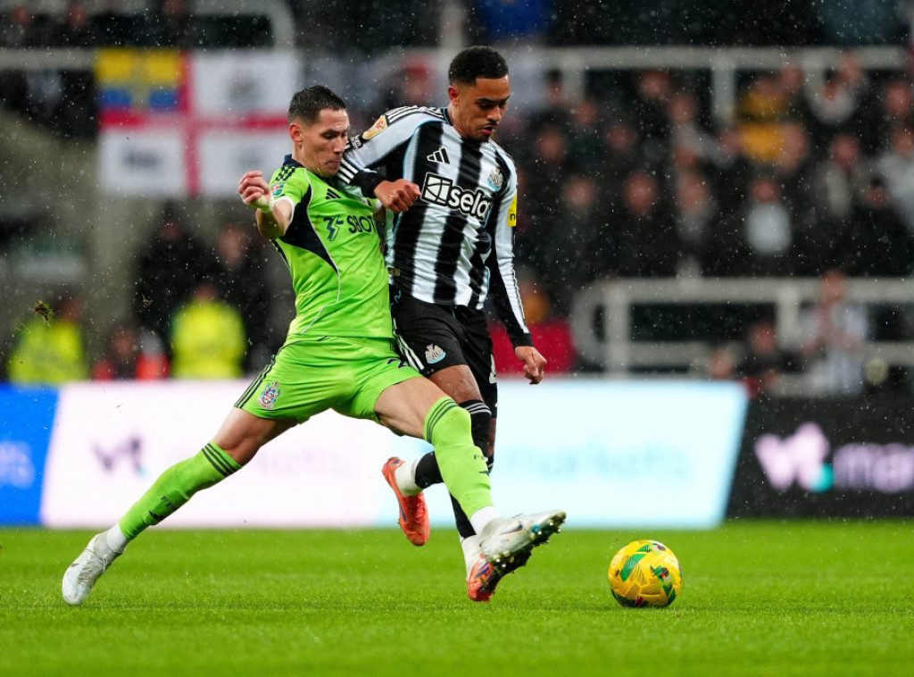 Saša Lukić strelac u porazu Fulama od Njukasla u četvrtfinalu Liga kupa