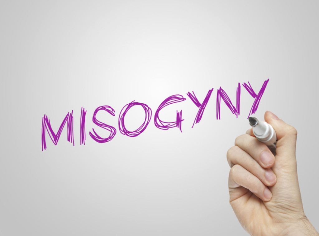 Britanija: Vlada donela strategiju borbe protiv mržnje prema ženama