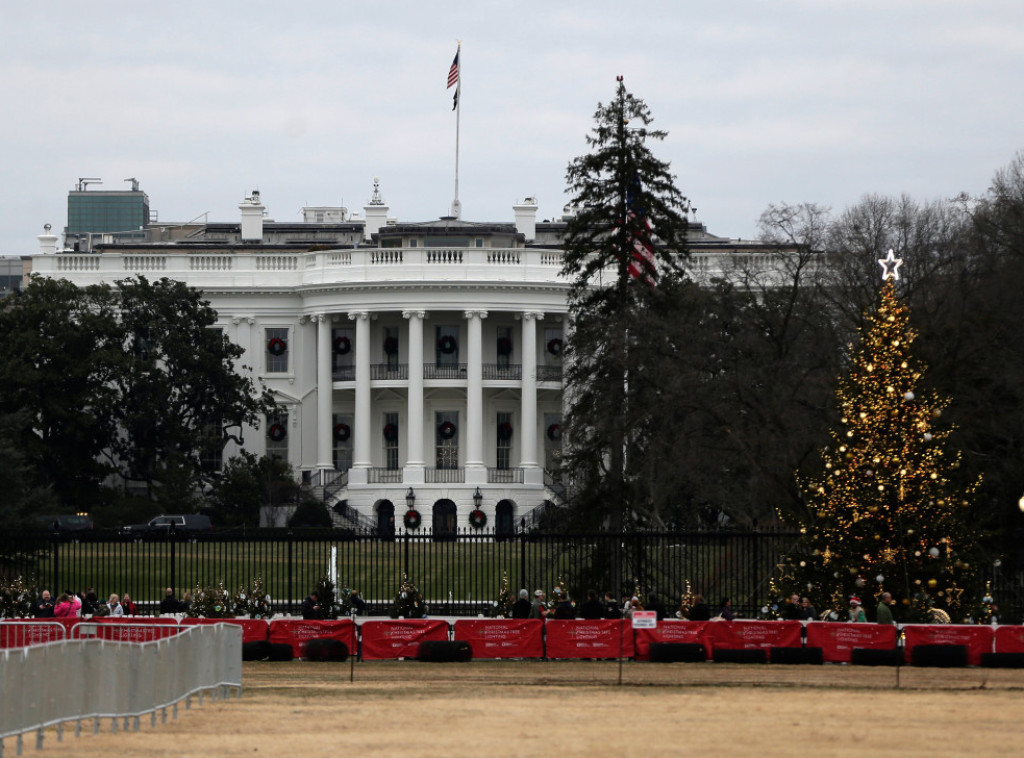 Blumberg: Sajt Bele kuće tokom noći bio prekinut prikazivanjem lajv strima nepoznatog