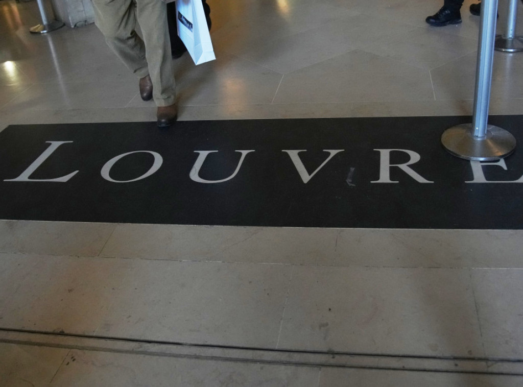 Osoblje pariskog muzeja Luvr prekinulo štrajk