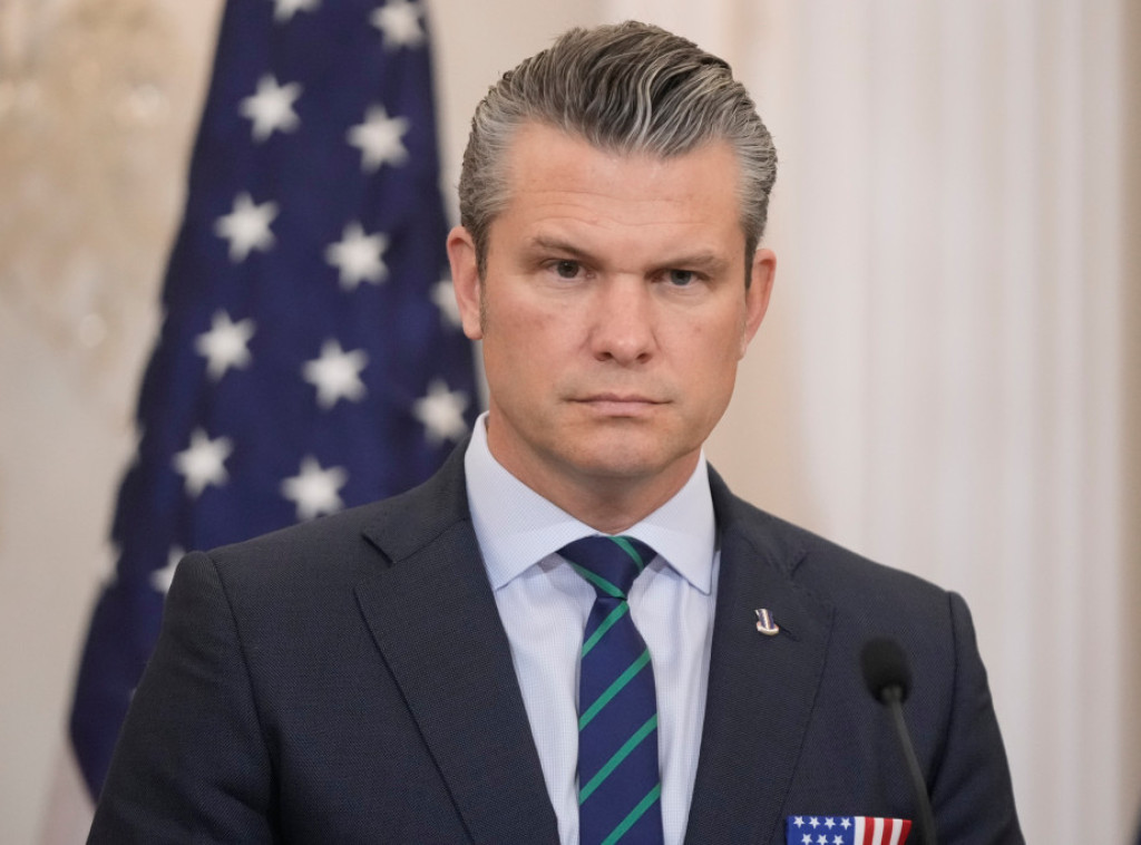 Hegset: Vojska SAD pokrenula napade na mete ISIS-a u Siriji