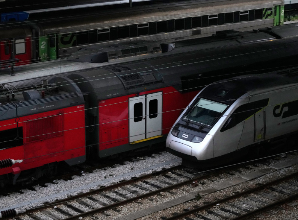 Sudar dva voza u Nju Džersiju, 17 osoba povređeno