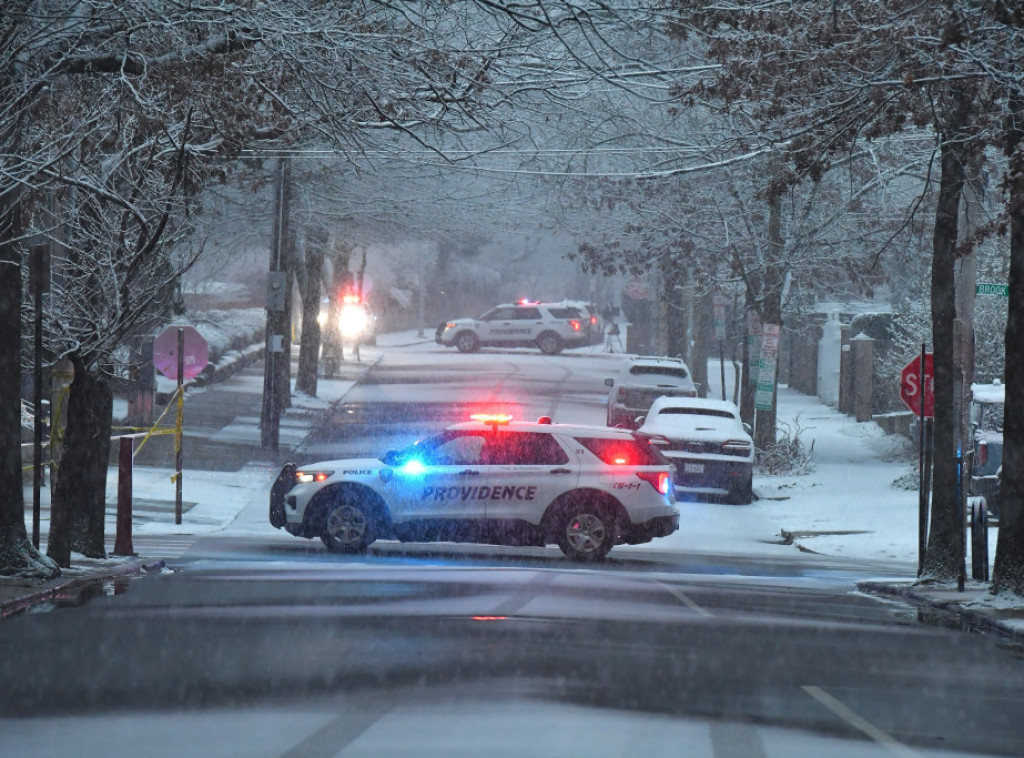 U pucnjavi u Njujorku tri policajca ranjena, napadač mrtav