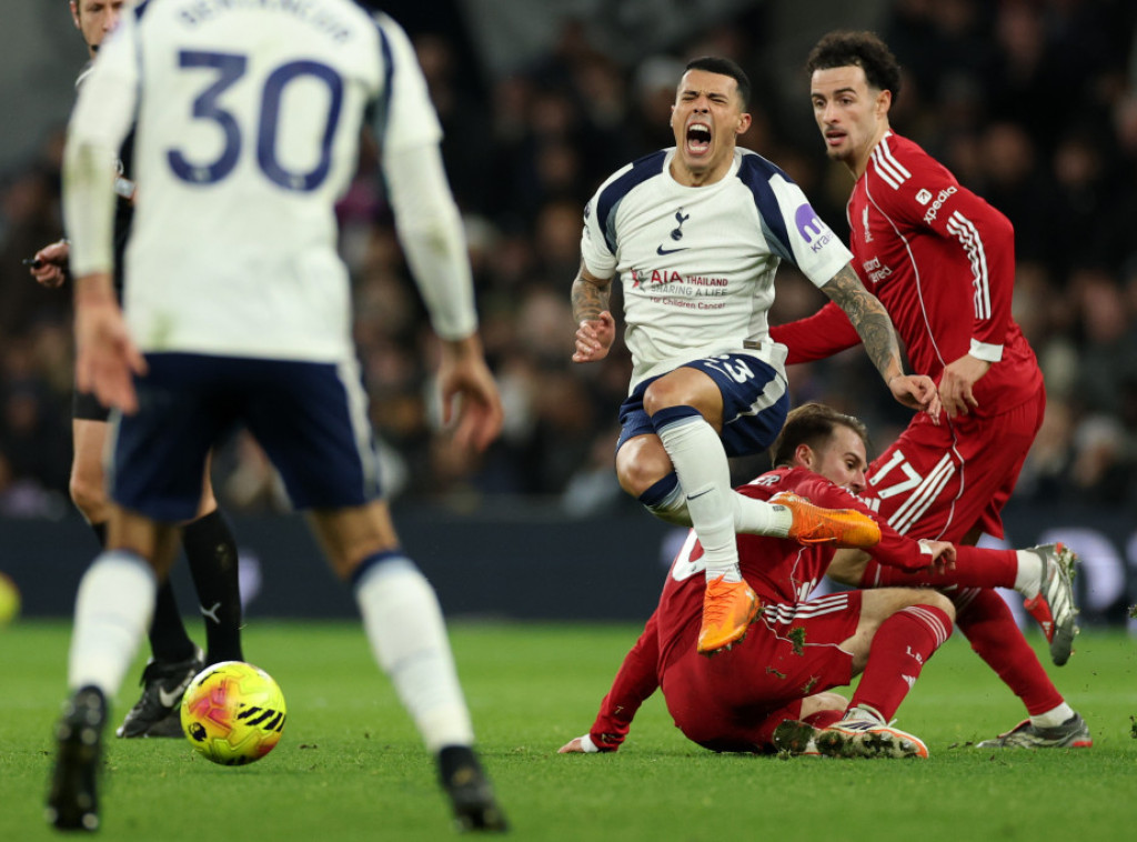 Fudbaleri Liverpula nadigrali Totenhem u 17. kolu Premijer lige