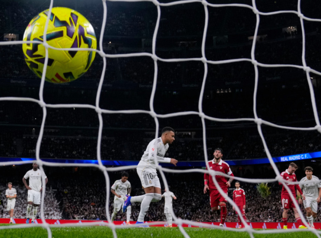 Fudbaleri Real Madrida nadigrali Sevilju u 17. kolu španskog prvenstva