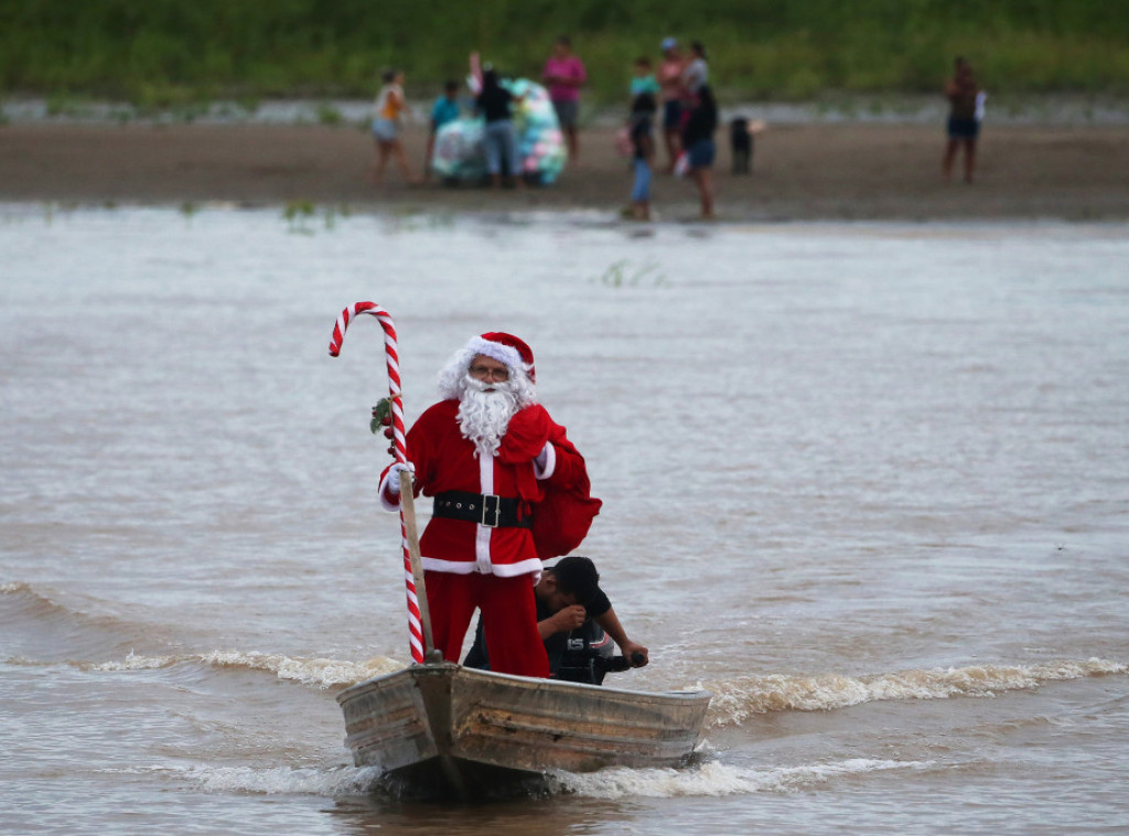 Praznična trpeza u Bugarskoj skuplja nego lane, za četvoročlanu porodicu do 113 evra