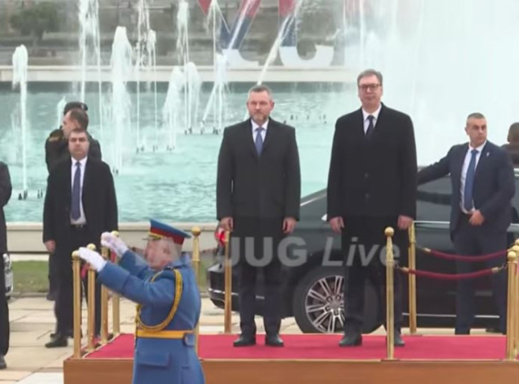 Vučić dočekao predsednika Slovačke ispred Palate Srbija uz najviše državne počasti