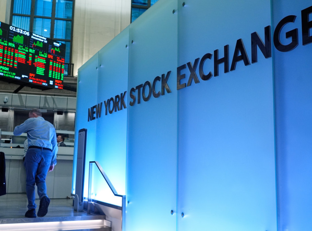 Evropski berzanski indeksi u blagom padu, zlato i srebro obaraju istorijske rekorde