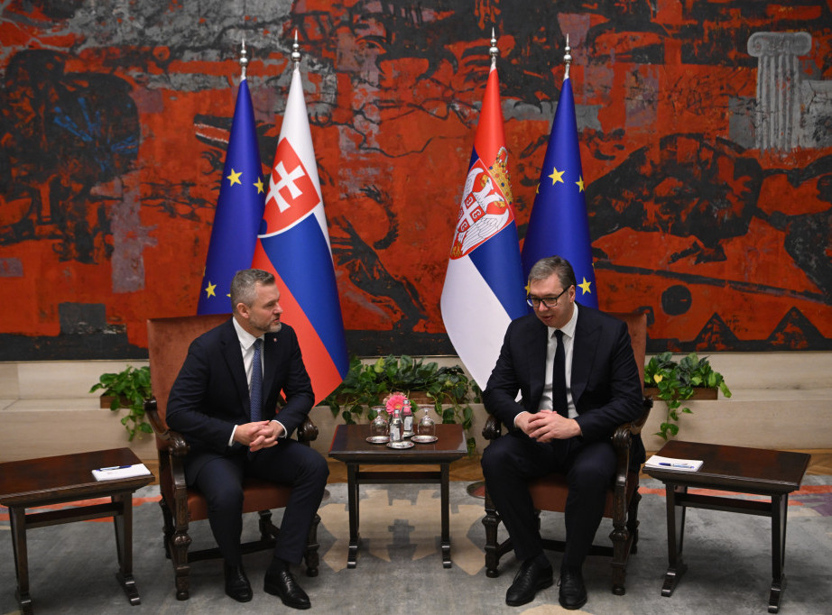Vučić i Pelegrini stigli u Bački Petrovac, sastaju se s predstavnicima Slovaka u Vojvodini