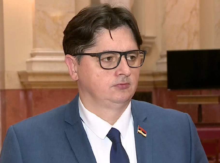 Uglješa Mrdić: Neprimereni uticaj na nosioce javnotužilačkih funkcija vrše Dolovac i Nenadić