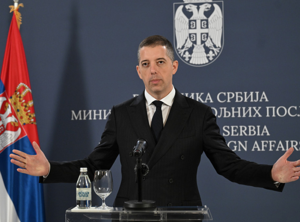 Djuric: Serbian diplomats on first line of defence of country's interests