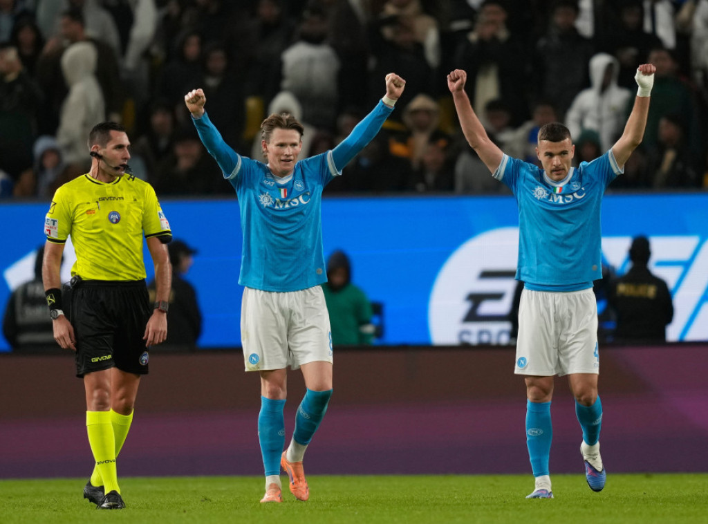 Fudbaleri Napolija osvojili Superkup Italije, trofej za Vanju Milinkovića-Savića