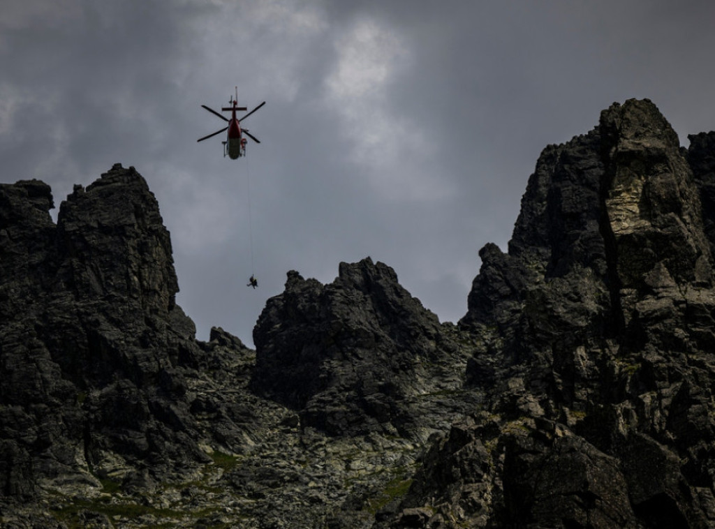 Zenica: Pronađena zalutala majka sa troje dece, državljani Austrije