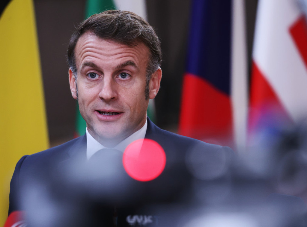 Makron U Abu Dabiju trenirao sa jutjuberom Tibo Inšejpom tokom sportske sesije