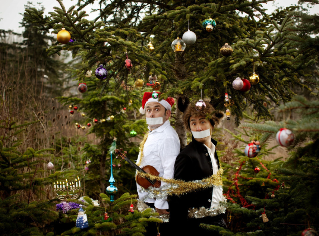 Urnebesni novogodišnji šou Beogradske filharmonije sa duom "Igudesman i Džu" 25. decembra u Kolarcu