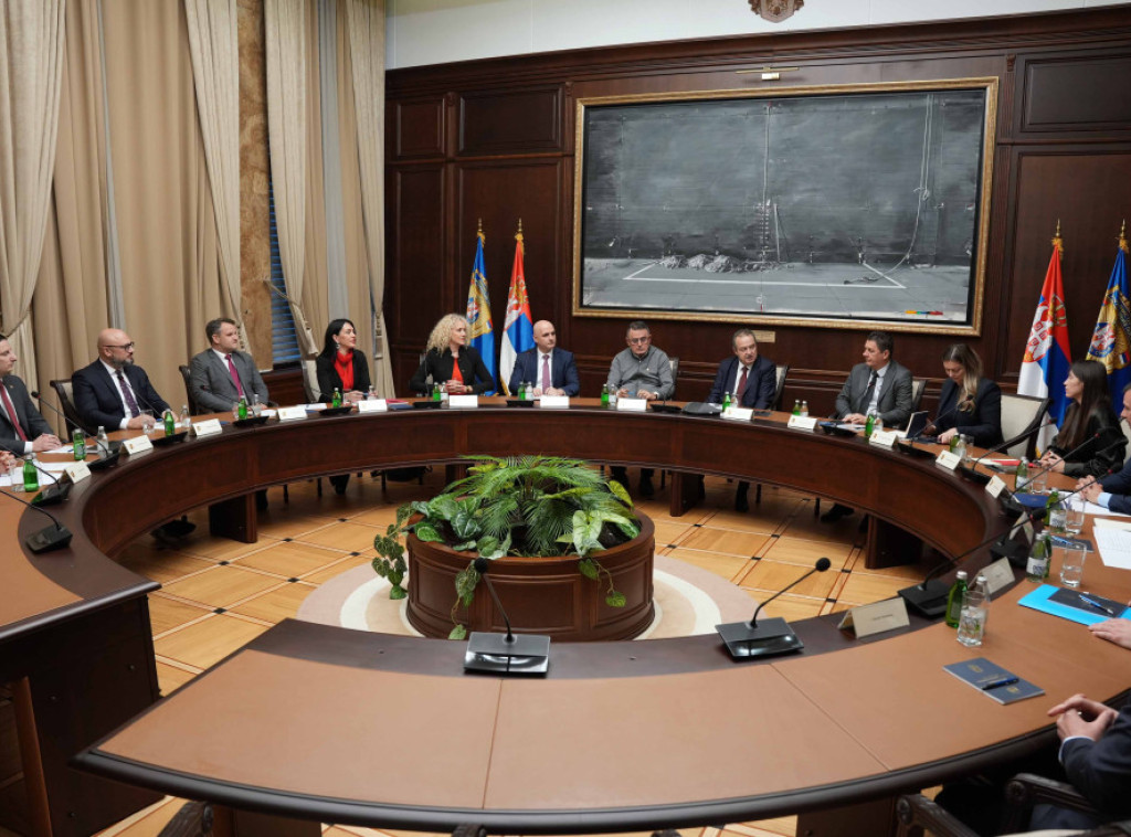 Dačić održao godišnji sastanak sa oficirima za vezu MUP-a u ambasadama Srbije