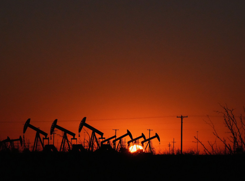Cene nafte varirale nakon nekoliko dana rasta zbog uvećanih geopolitičkih rizika