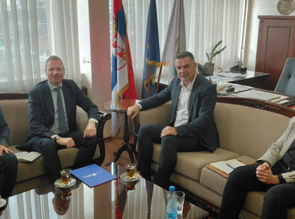 Milan Antonijević razgovarao sa gradonačelnikom Novog Pazara o položaju manjina i LGBTI zajednici