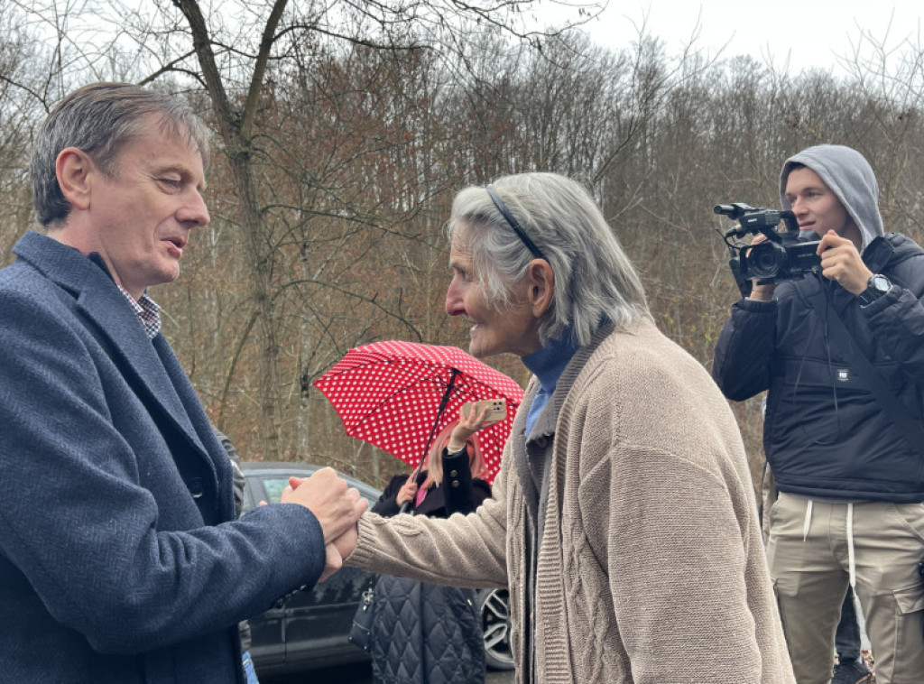 Ministar Glišić obišao novoizgrađeni put u ljubovijskom selu Čitluk