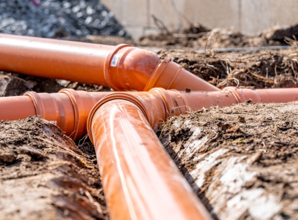 Danas bez vode deo potrošača na Vračaru, Čukarici i u Surčinu