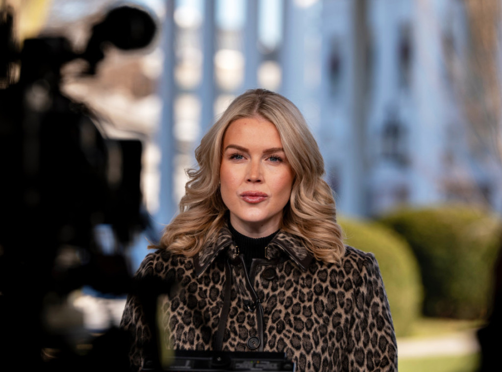 Kerolajn Livit rekla da će se poroditi u maju sledeće godine i da očekuje devojčicu