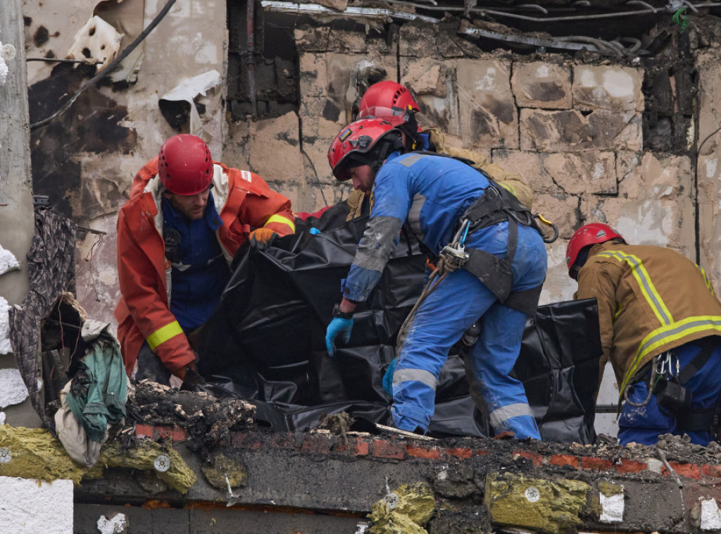 Jedna osoba poginula, broj povređenih porastao na 32 u ruskom napadu na Kijev