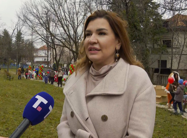 Dunja Hadžić: Opština Savski venac podelila mališanima više od 2.500 paketića