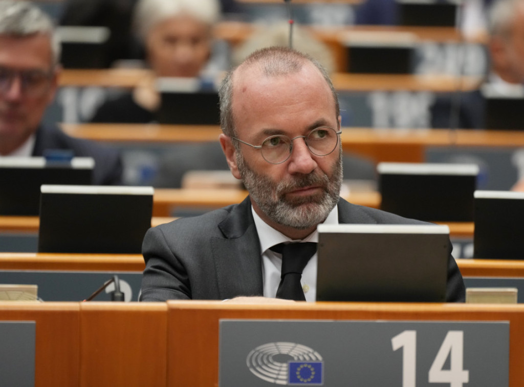 Manfred Veber ne isključuje glasanje zajedno sa krajnjom desnicom u Evropskom parlamentu