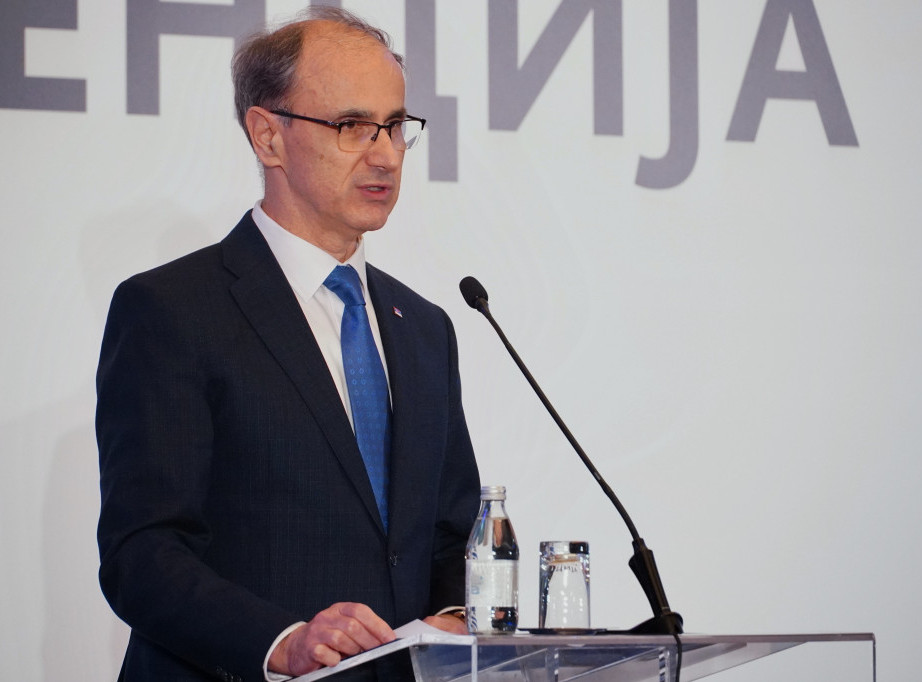 Macut razgovarao sa rektorima i dekanima o unapređenju položaja visokoškolskih ustanova