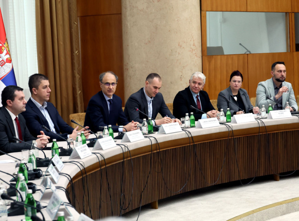 Macut razgovarao sa rektorima i dekanima o unapređenju položaja visokoškolskih ustanova