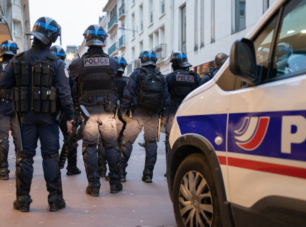 Pariz: Uhapšeno 40 ljudi zbog bacanja dimnih bombi i baklji na Trokaderu