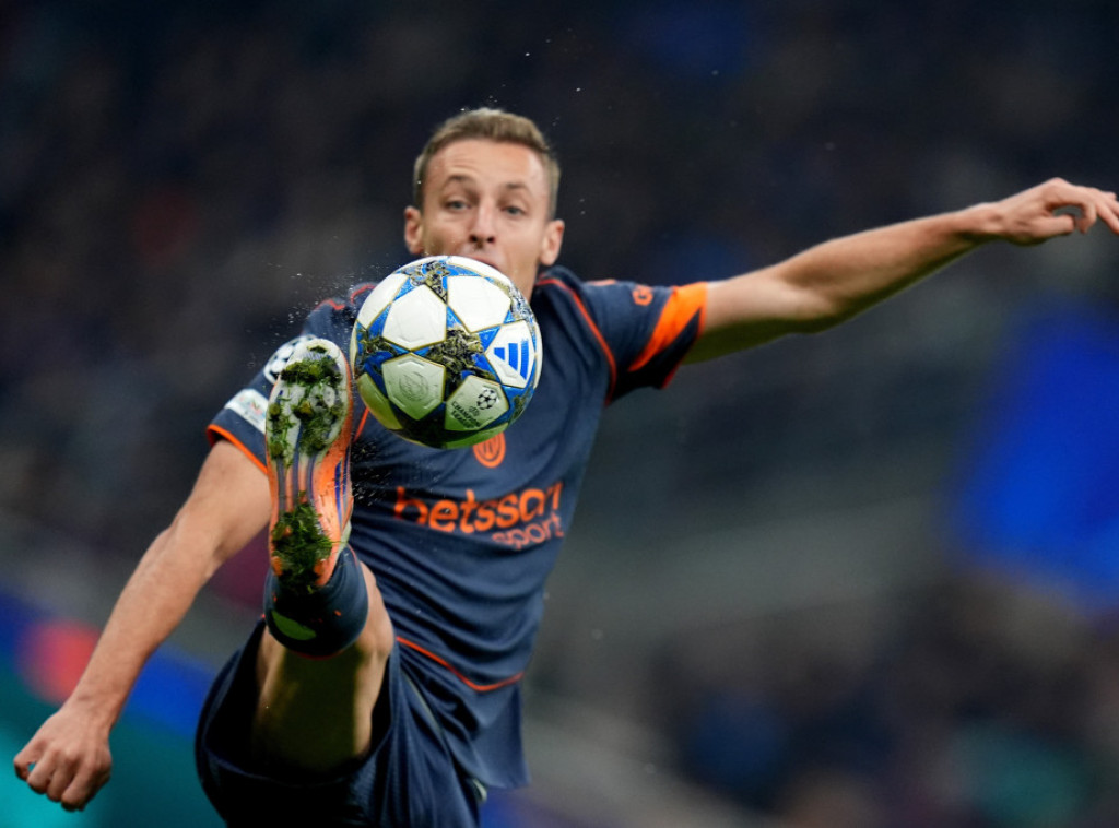 Fenerbahče zainteresovan za fudbalera Intera Davidea Fratezija