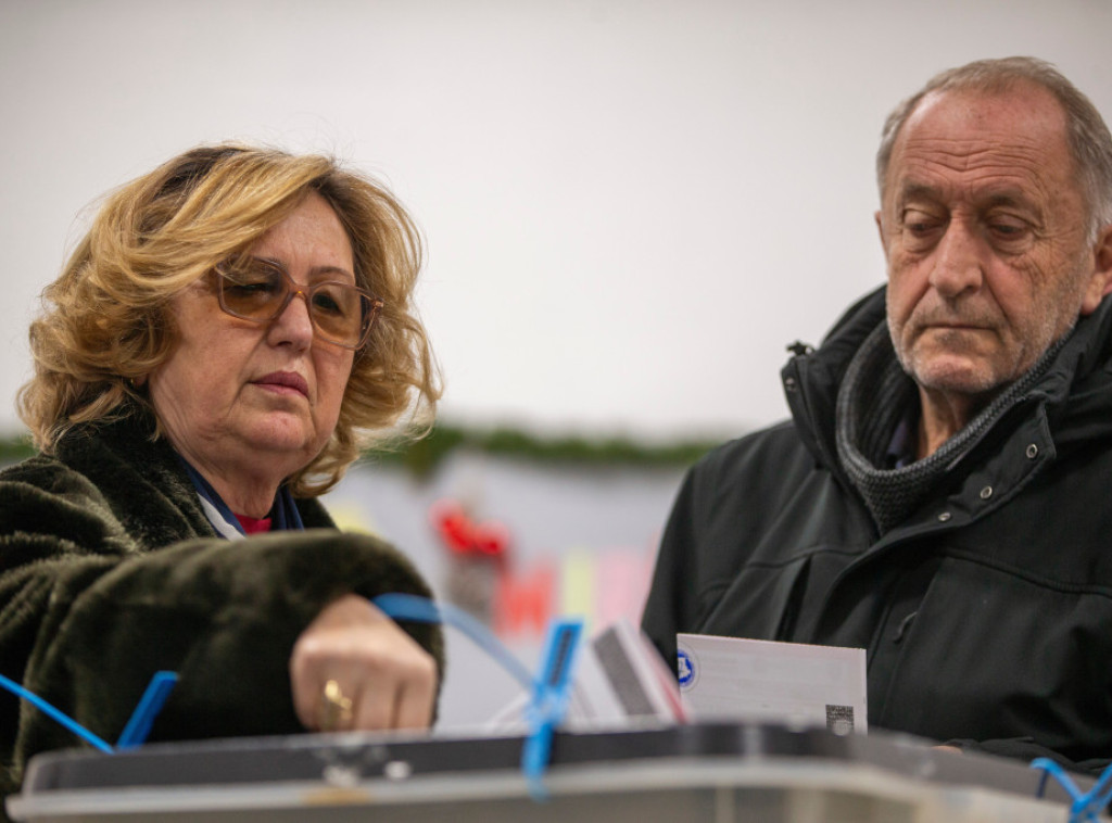 U AP KiM počelo brojanje glasova za kandidate za poslanike