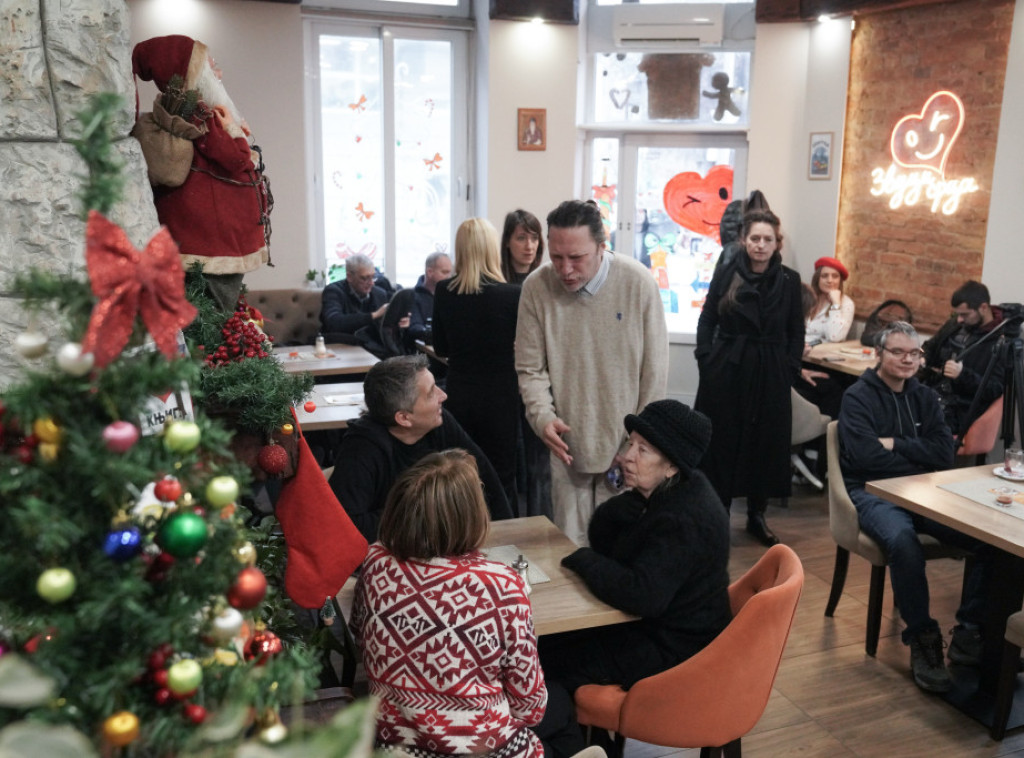 Glumci u kafiću najvećeg srca - Zvuci srca, za sve želja da takvih mesta bude više