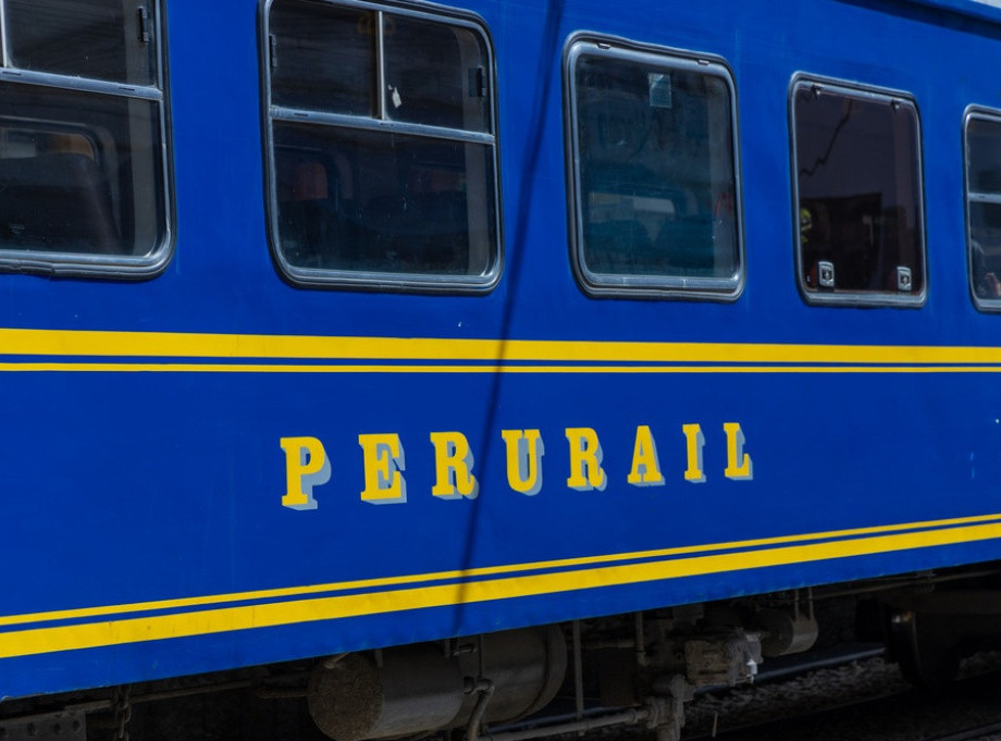 Jedna osoba poginula, najmanje 40 povređenih u sudaru dva voza kod Maču Pikčua