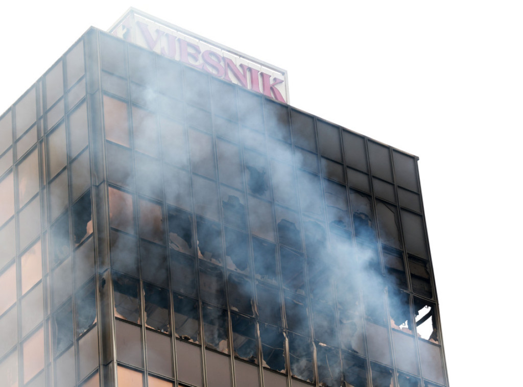 Hrvatska: Osumnjičenima za paljenje Vjesnika određen kućni pritvor