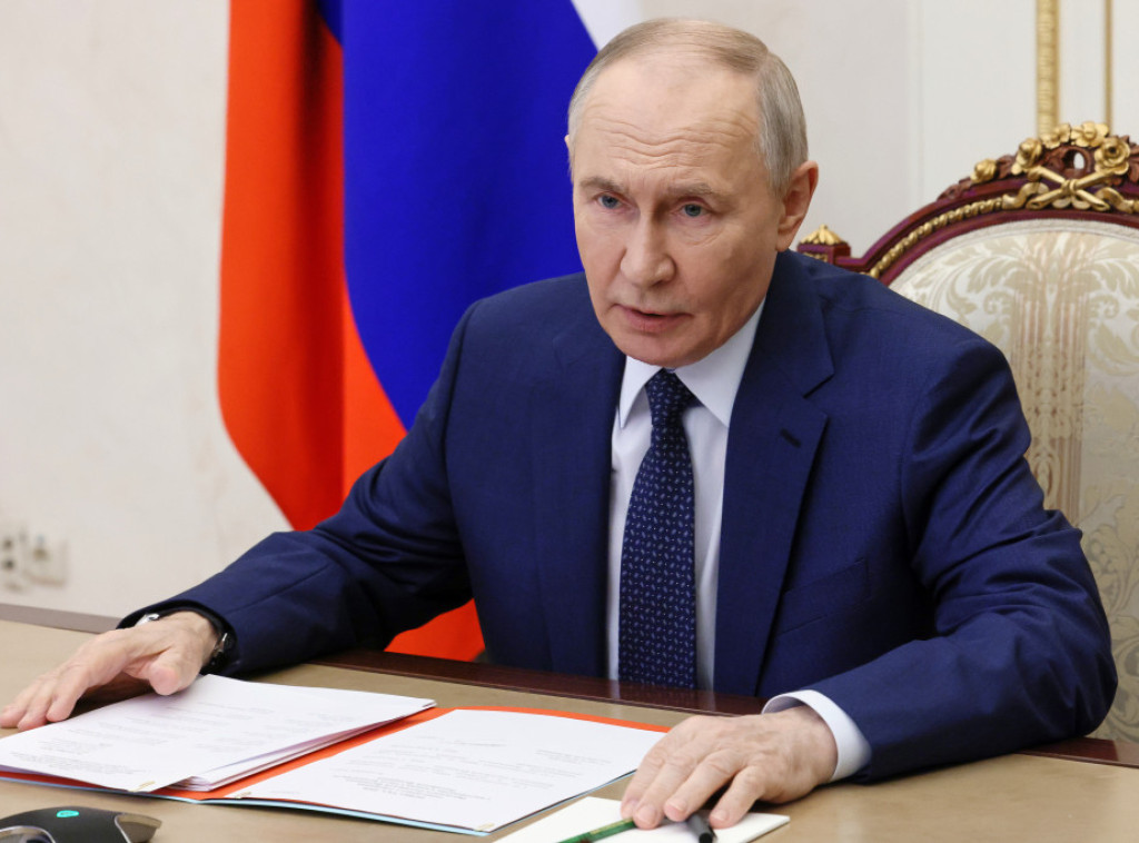 Putin uputio novogodišnju čestitku građanima Rusije
