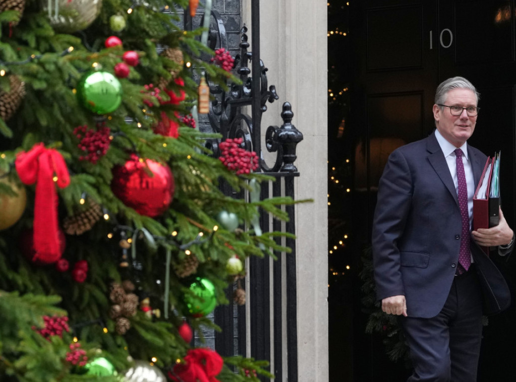 Starmer u novogodišnjoj poruci obećao da će pobediti pad i podele