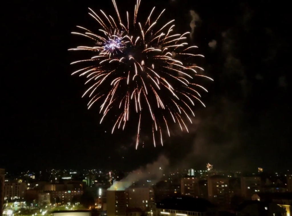 Građani i turisti dočekali Novu 2026. godinu u Beogradu, Kragujevcu, na Zlatiboru i širom zemlje