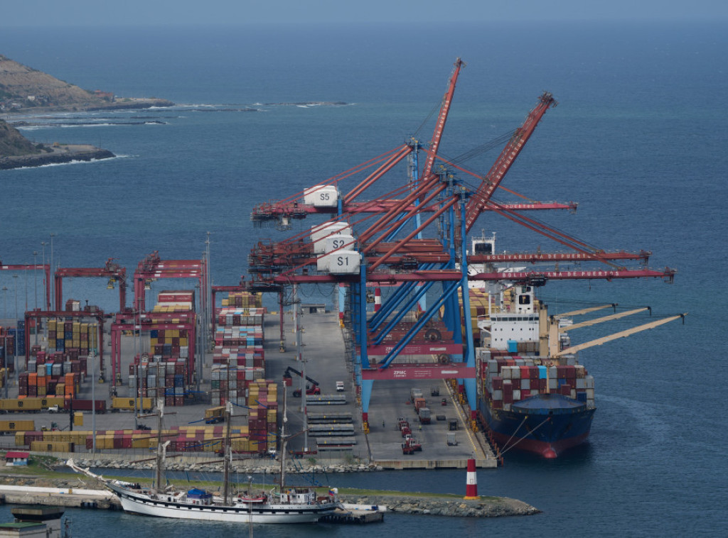 Rusija traži od SAD da prekinu poteru za tankerom sa naftom kod Venecuele